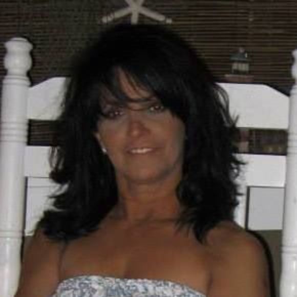 Meet your Posher, Joyce - Picture 2 of 2